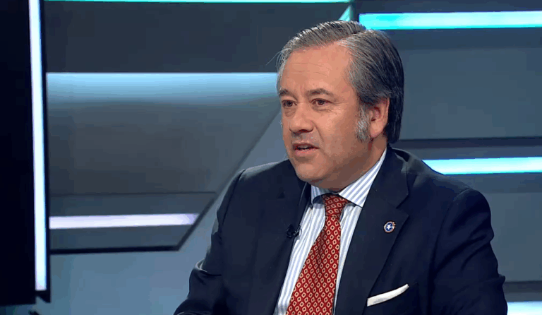 Agustín Romero, diputado del Partido Republicano: 