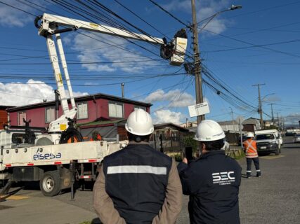 Seremi de Energía del Biobío llama a informar cortes de luz: 