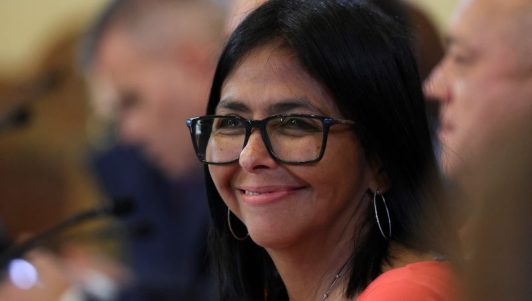 El Gobierno de Trump pide a una corte que desestime cargos contra Delcy Rodríguez porque 