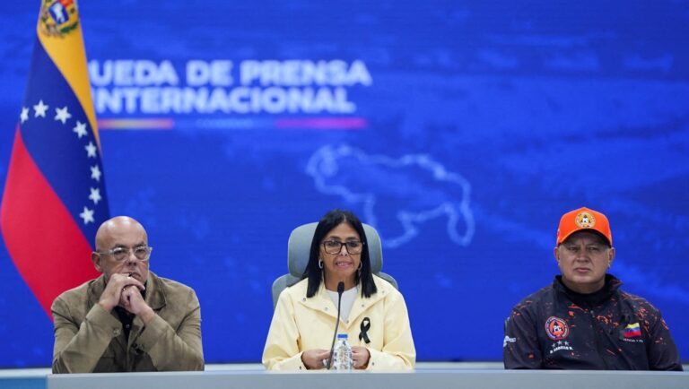Delcy Rodríguez pide al rey Carlos III la liberación del oro venezolano en el Banco de Inglaterra