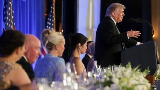 CNN Verifica: Las afirmaciones falsas de Trump en la cena de Corresponsales de la Casa Blanca