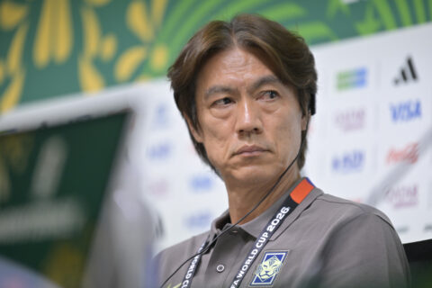 Tras amenazas de muerte por eliminación del Mundial: DT de Corea del Sur abandona el país