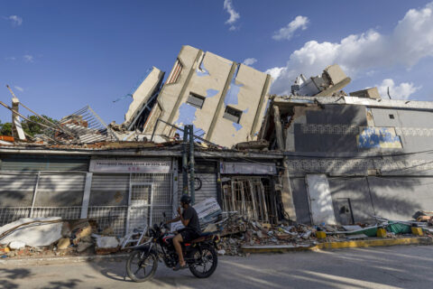 Venezuela supera los 5.000 muertos por el doble terremoto del 24 de junio