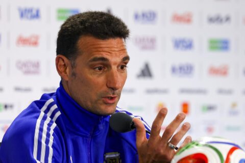 Lionel Scaloni responde a las acusaciones de ayudas a Argentina en los Mundiales: 