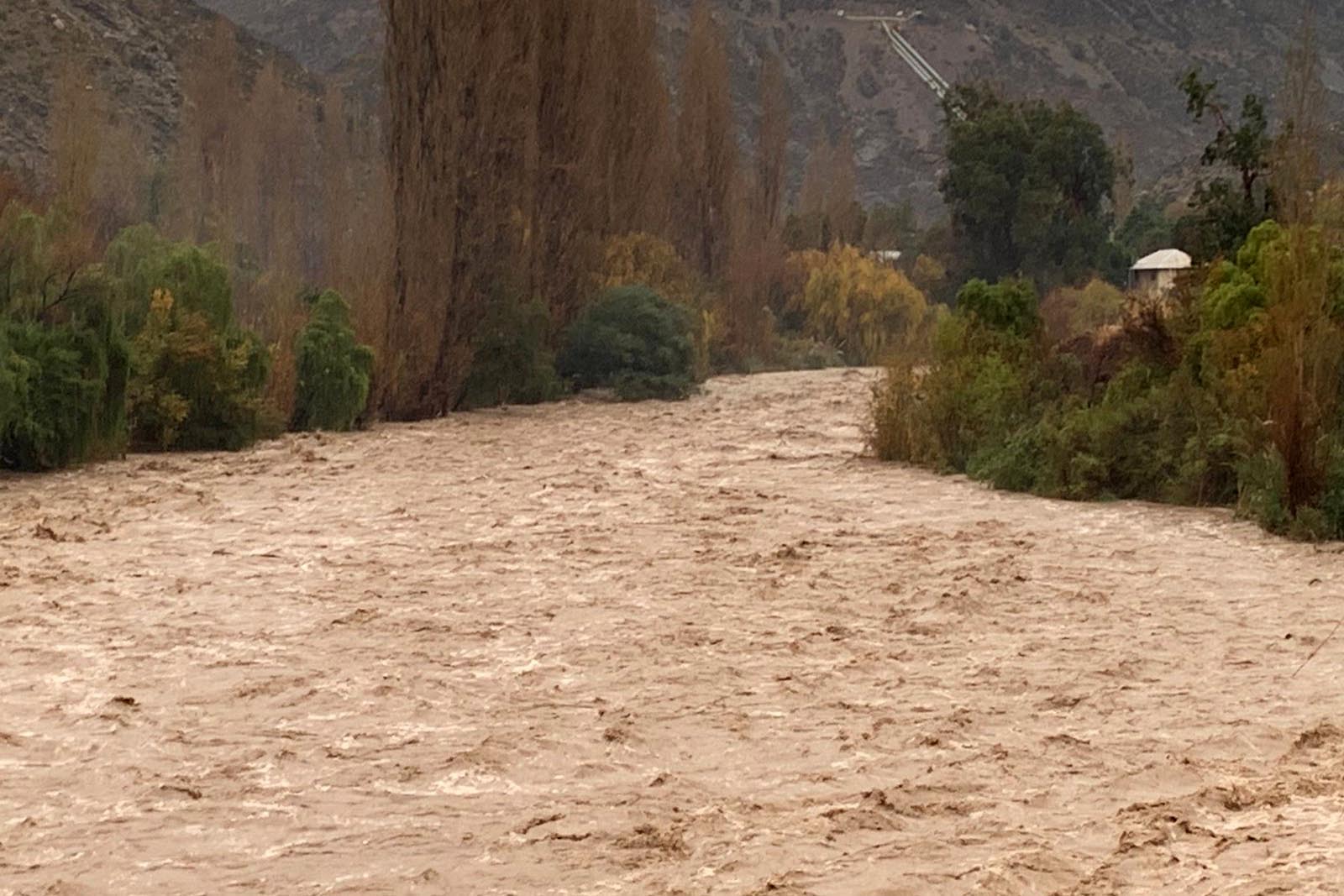 Senapred declara alerta amarilla para cuatro comunas de la Región de Valparaíso por crecida del río Aconcagua