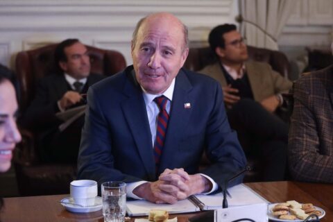 PPD logra acuerdo con el Gobierno para bajar la invariabilidad tributaria a 10 años: El partido no recurrirá al TC