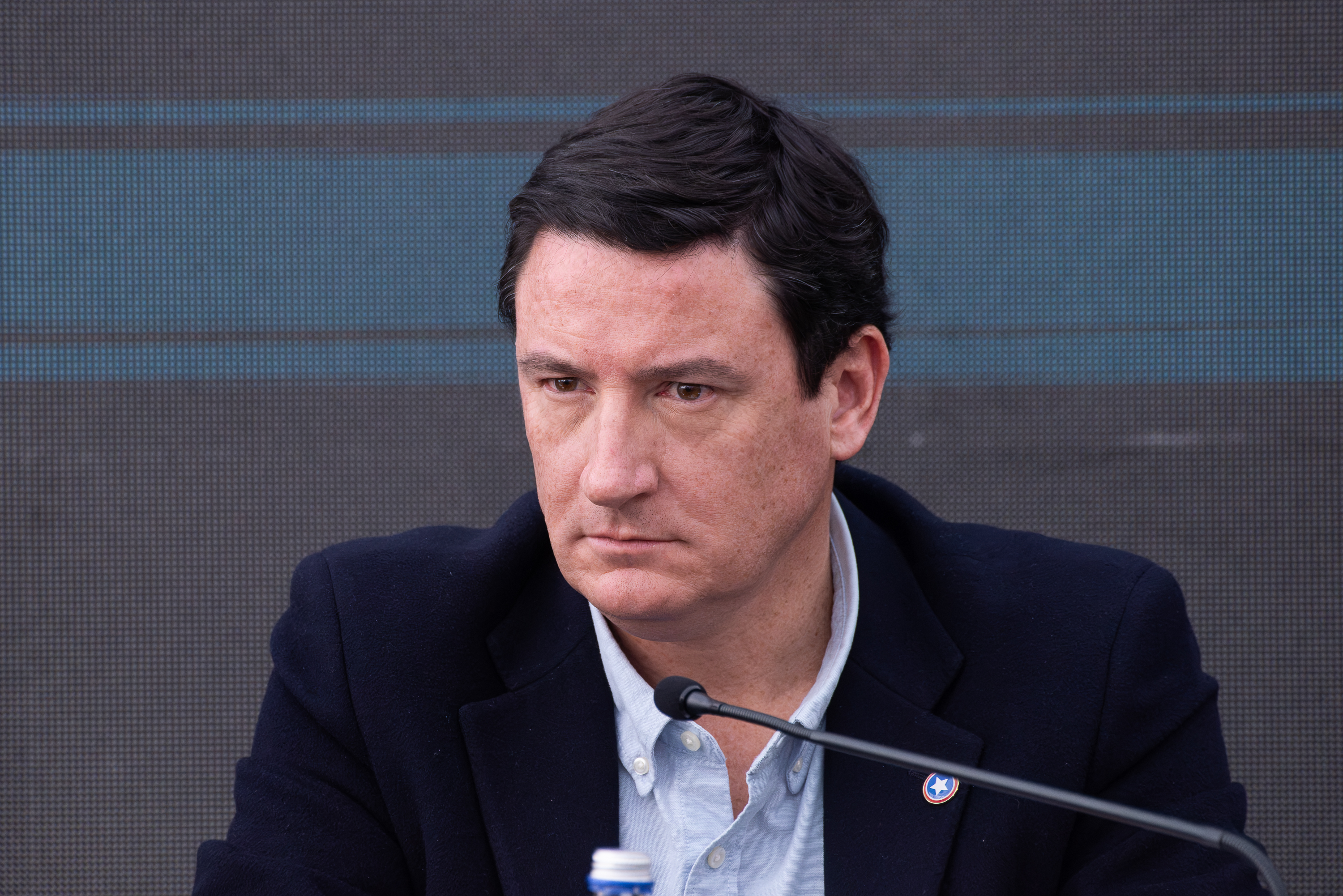 Más allá de la polémica por Codelco: Arturo Squella (REP) plantea vender Correos de Chile y analizar "si se justifica que el Estado tenga un canal de televisión"