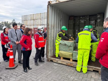Puerto de San Antonio: Operativo internacional detectó mercancías avaluadas en más de 10 millones de dólares/Aduanas