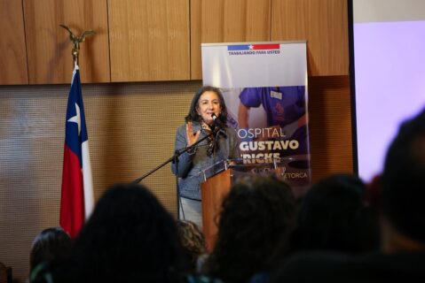 Tras cumplir meta oncológica: Minsal inicia gira por Chile para agradecer a equipos