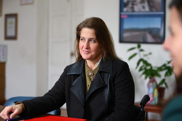 Seremi del Deporte del Maule continuó recibiendo pagos de la Beca Proddar y otros beneficios tras asumir su cargo
