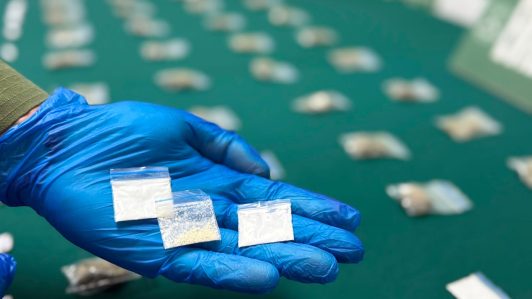 Desbaratan red criminal dedicada al microtráfico en San Antonio: Detenidos mantienen antecedentes por otros delitos