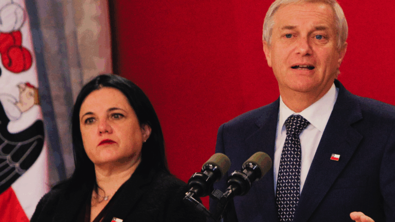 Duro revés para Trinidad Steinert: Contraloría dice que oficio reservado a la PDI no se ajustó a sus atribuciones