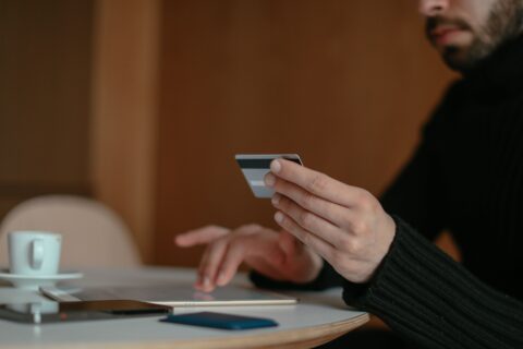Cuenta corriente con beneficios: descuentos y ventajas para mejorar tu experiencia