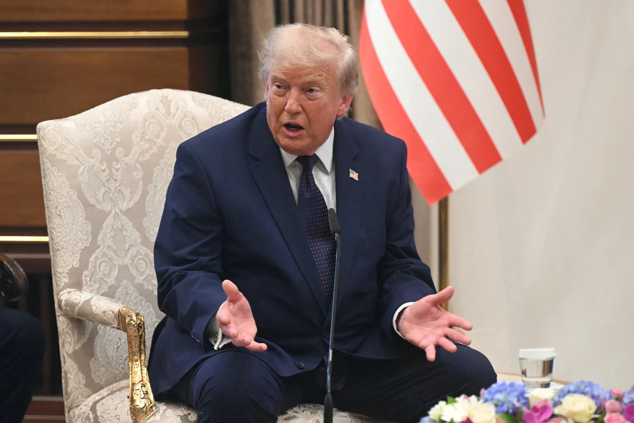 Trump insiste en que EE.UU. debe controlar Groenlandia pero admite que la presión "dañaría su relación con la OTAN"