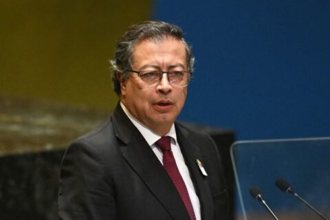 Tensión en Colombia: Petro desconoce la legitimidad de De la Espriella y el presidente electo suspende la transición