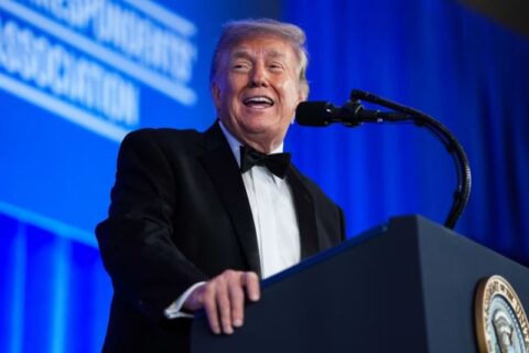 Análisis: Trump fracasó estrepitosamente en la cena de corresponsales de la Casa Blanca, pero dejó claras sus intenciones