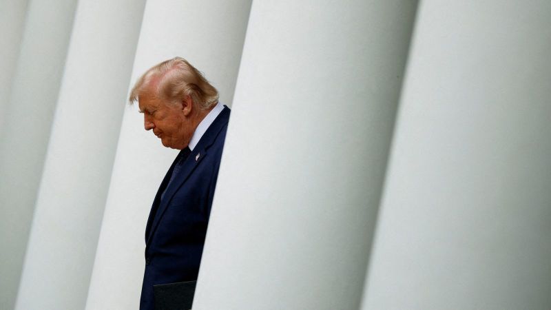 La Cámara de Representantes de EE.UU. aprueba limitar las facultades de guerra de Trump con Irán