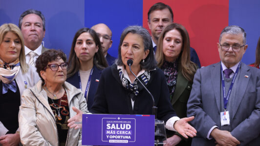 Ministerio de Salud presenta proyectos para fortalecer la atención oncológica a nivel país: Abordarán cuatro áreas de inversión