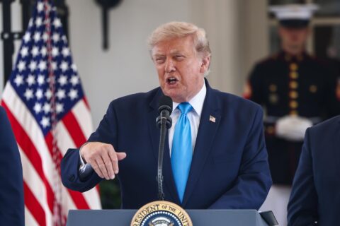 Giro en salud pública de Estados Unidos: Trump recorta la pauta de vacunación infantil recomendada