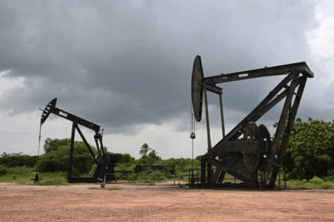 EE.UU. alcanza acuerdo petrolero con Venezuela que contempla el control de 65 mil millones de barriles de reservas