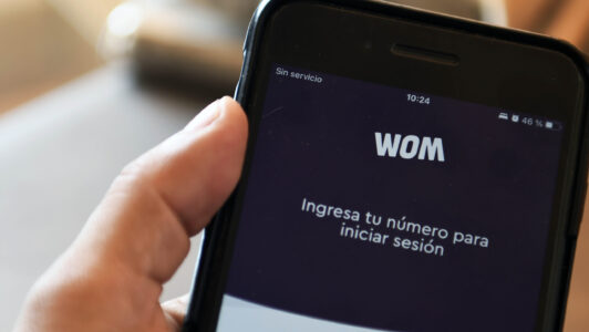 Subtel ordena cobro de casi $13 mil millones a WOM por incumplimientos graves en el servicio de fibra óptica
