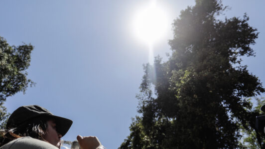 Meteorología emite aviso por altas temperaturas en zonas de Atacama: Máximas podrían llegar a 34° C