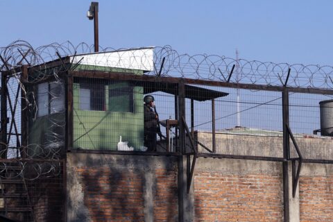 Gracias a denuncia anónima: Gendarmería logra evitar ingreso de heroína a la ex Penitenciaría