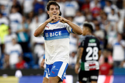 Universidad Católica vs. Estudiantes: A qué hora juegan y dónde ver en vivo por Copa Libertadores
