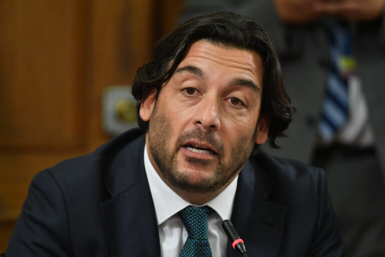 Diputado Leiva (PS) valora plan de seguridad de Kast, pero insiste que es necesario levantar el secreto bancario para combatir el crimen organizado