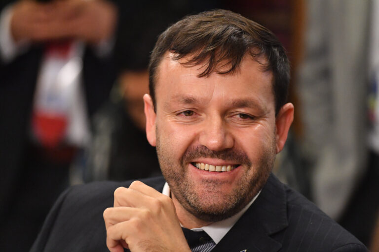 Diputado libertario presenta proyecto para suspender transitoriamente la Ley Karin: 