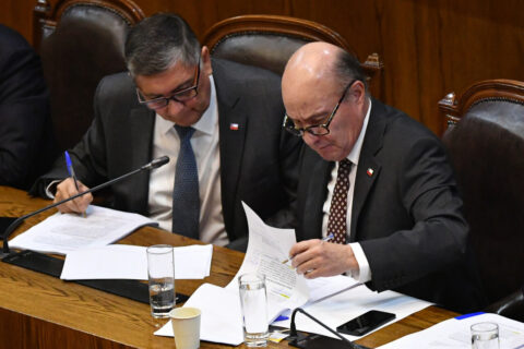 Quiroz refuta a Alvarado y sostiene que aún no hay nombre para la subsecretaría de Hacienda: 