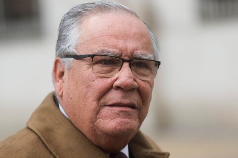 Jaime Campos respalda la labor de Cancillería, pero defiende sus dichos sobre los aranceles de EE.UU. a Chile: 