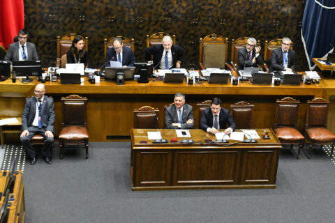 Luz verde a la megarreforma: Senado aprueba informe de la Comisión Mixta por compensación a municipios
