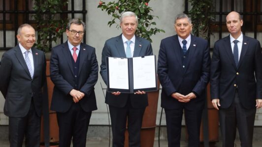 Presidente Kast firmó reforma por agenda de seguridad: Incluye creación de un nuevo estado de excepción