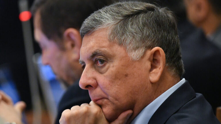 Alvarado a Jackson tras críticas a la Casen: 