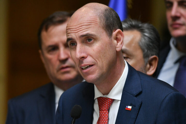 Ministro Arrau defiende reforma de seguridad del Gobierno: 