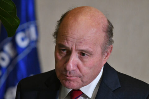Hacienda plantea “efectos adversos” de un feriado el 17 de septiembre, pero afirma que el Congreso “está en su derecho” de discutir el proyecto