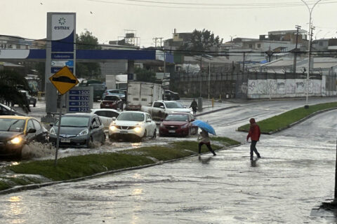 Gobernador de Tarapacá pide investigar falta de alerta oportuna por activación de quebradas: Envió oficio al Ministerio del Interior