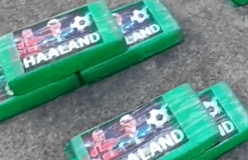 Policía de Ecuador encontró ladrillos de cocaína con la cara de Erling Haaland: Incautaron cargamento con 469 kg de la droga