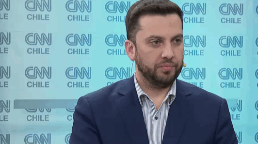 Raúl Soto tras el flanco que abrió el senador Pedro Araya: “La postura del PPD respecto de la reforma de seguridad la fija el presidente del partido”