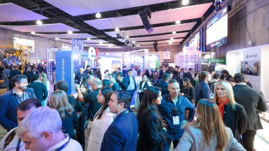 Líderes globales de IA llegarán a Chile para impulsar la economía digital