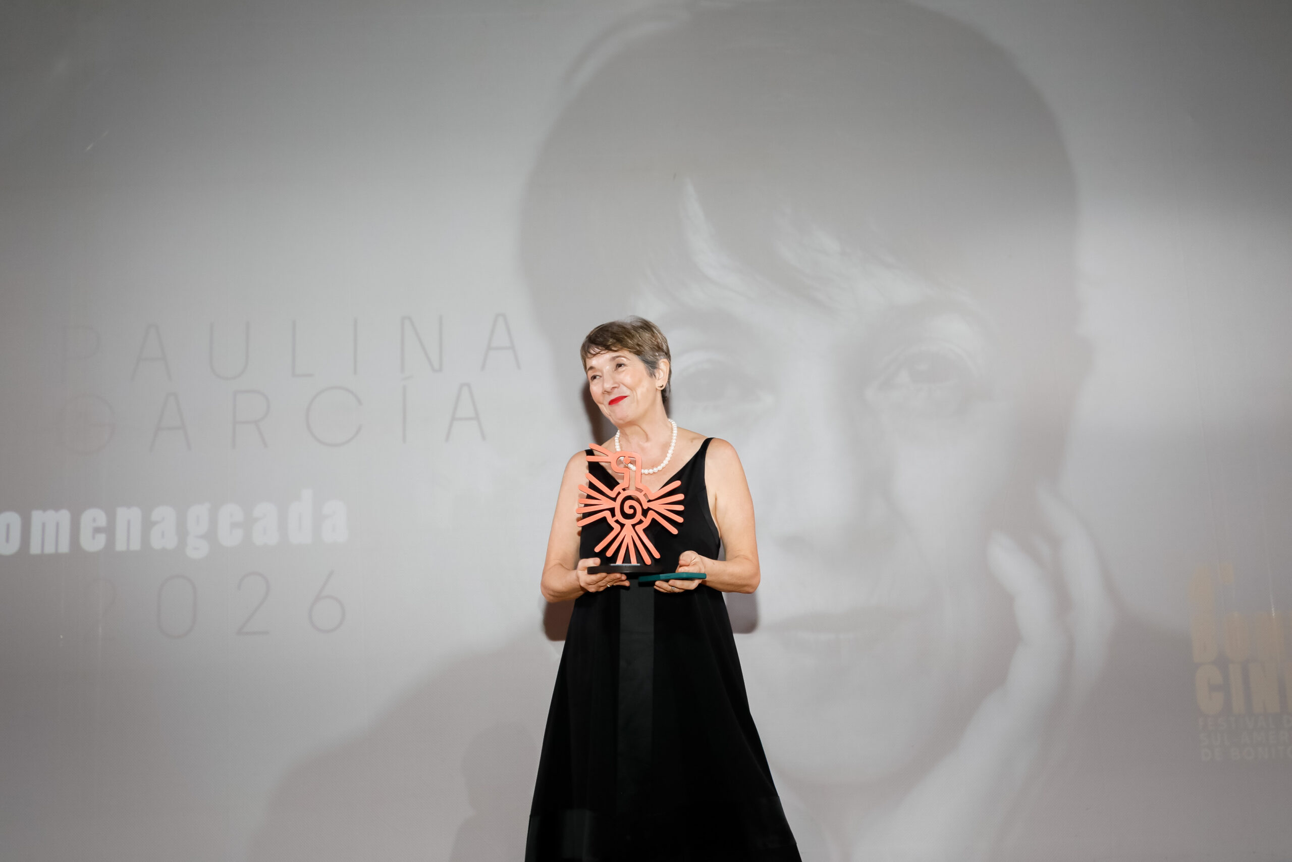 Paulina García durante su homenaje en la noche inaugural de Bonito CineSur 2026 | Bonito CineSur