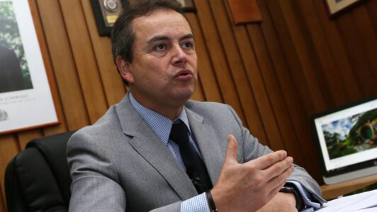 Formalizan al alcalde de Río Bueno por cohecho agravado y lavado de activos: Recibió $174 millones en su cuenta