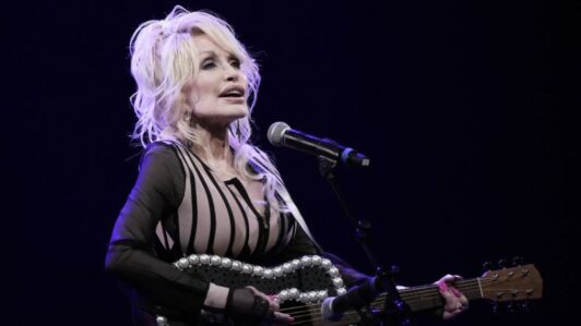 Muere Dolly Parton a los 80 años: La artista femenina de country más grande de la historia