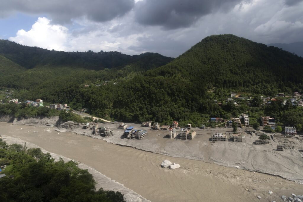 Aumenta la cifra de víctimas en Nepal: Casi 600 muertos y 2.500 desaparecidos por riada