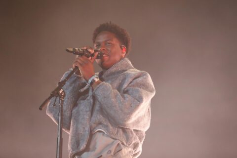 Daniel Caesar anuncia concierto en Chile: Revisa cuándo parte la venta de entradas y valores