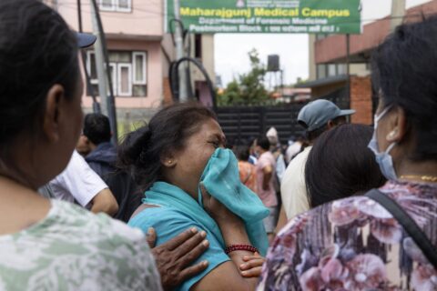 Riada en Nepal: La cifra de muertos llega a 682 y casi 3.000 personas siguen desaparecidas