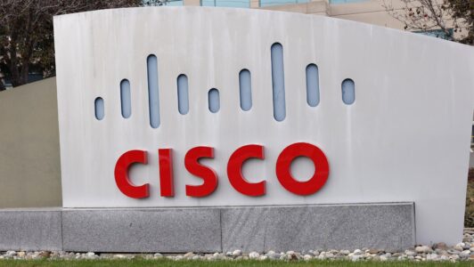 Cisco Systems cierra el año fiscal 2026 con ingresos de US$ 63.300 millones y proyecta casi US$ 75.000 para 2027