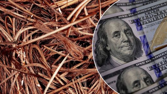 Cobre sigue imparable y marca nuevos máximos históricos mientras el dólar se mantiene por sobre los $910