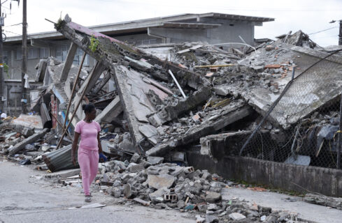 Suben a 281 los muertos por el terremoto en Colombia: Desaparecidos superan los 370
